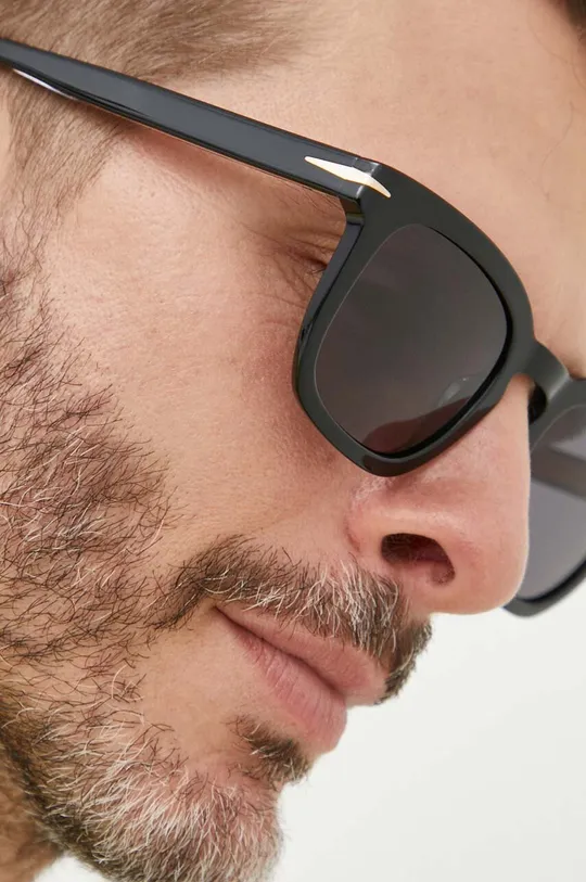 David Beckham napszemüveg