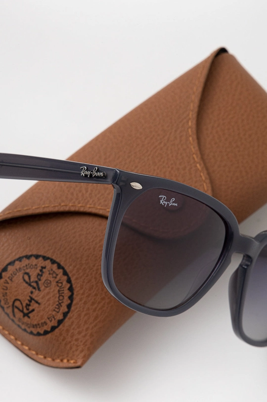 чёрный Солнцезащитные очки Ray-Ban