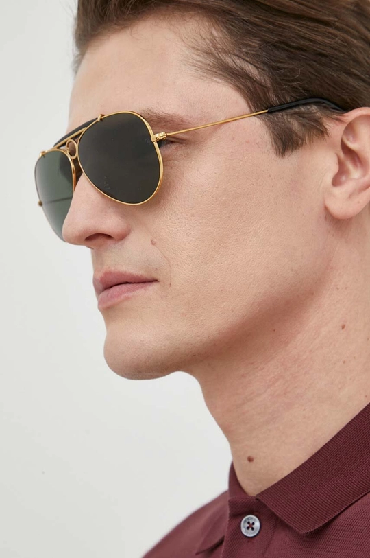 Солнцезащитные очки Ray-Ban