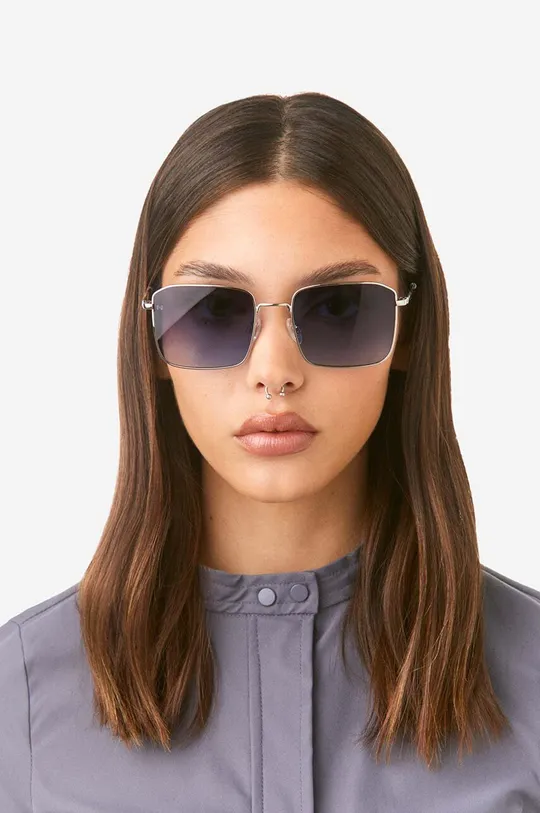 Солнцезащитные очки Hawkers