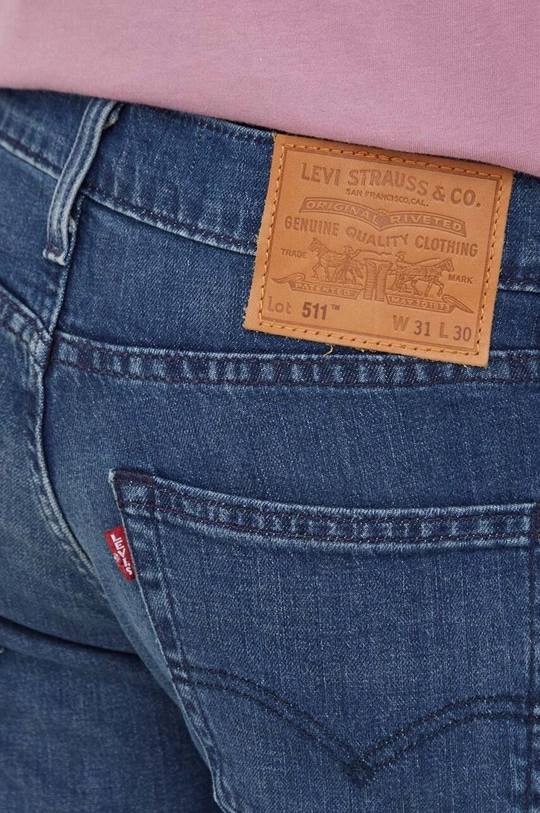 niebieski Levi's jeansy