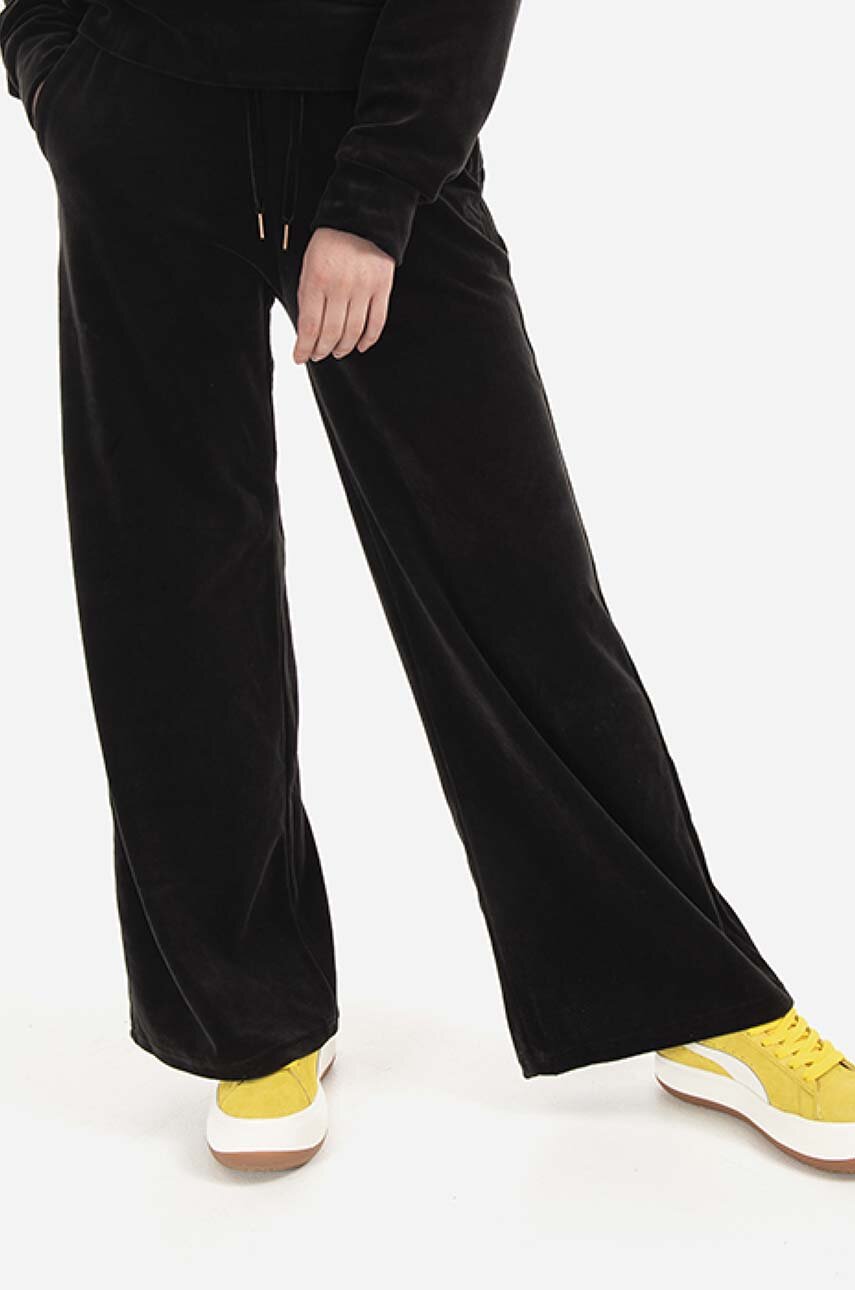 Puma joggers Her Velour Wide black