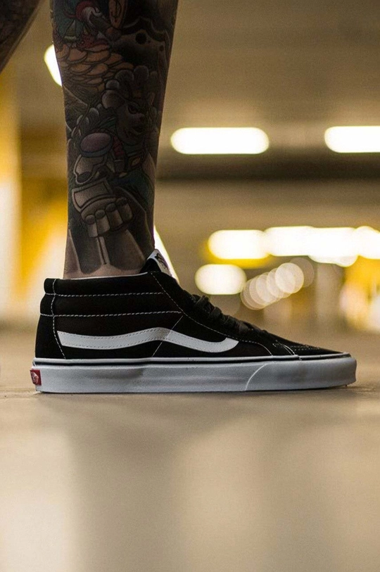 Tenisky Vans Sk8-Mid čierna