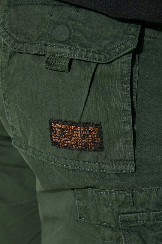 Bavlněné šortky Alpha Industries Jet Short 191200.353 zelená