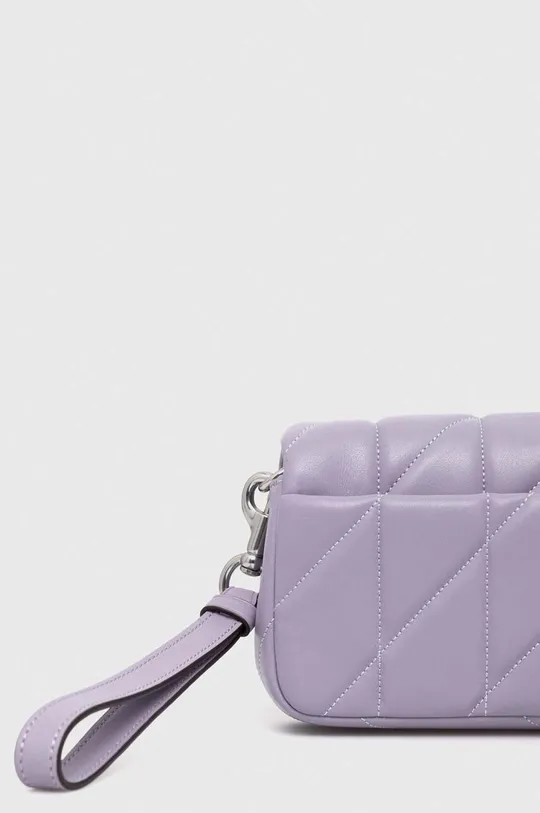 Кожаная сумочка Coach Основной материал: Натуральная кожа Подкладка: Текстильный материал
