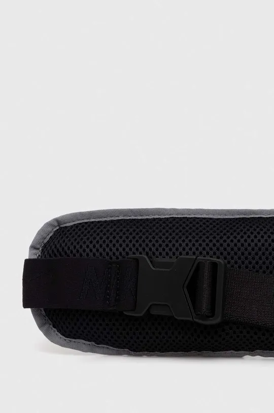 Malá taška Nike  96 % Polyester, 4 % Guma