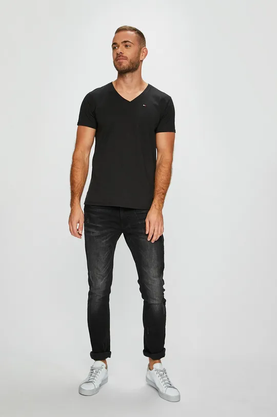 Tommy Jeans t-shirt črna