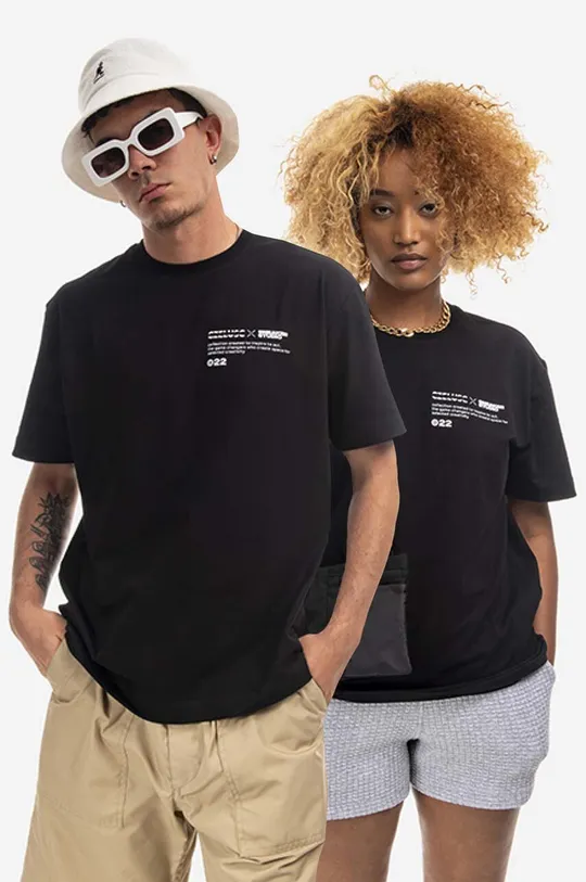 black SneakerStudio t-shirt x Czeluść Unisex