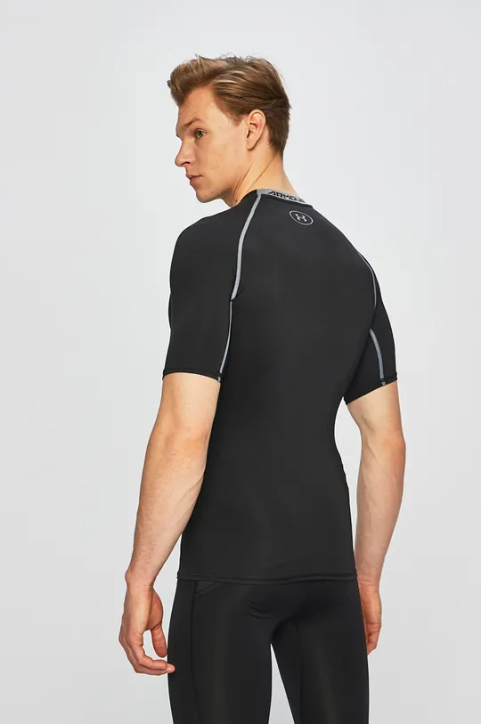 Under Armour - Pánske tričko Armour HG 1257468 <p>Základná látka: 16% Elastan, 84% Polyester Prvky: 8% Elastan, 92% Polyester</p>