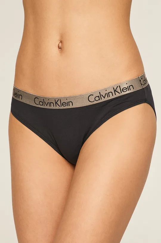 Calvin Klein Underwear - bugyi (3 db)  Jelentős anyag: 95% pamut, 5% elasztán Talpbetét: 100% pamut Szegély: 9% elasztán, 62% poliamid, 29% poliészter