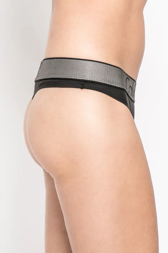Calvin Klein Underwear - Tangá Thong čierna