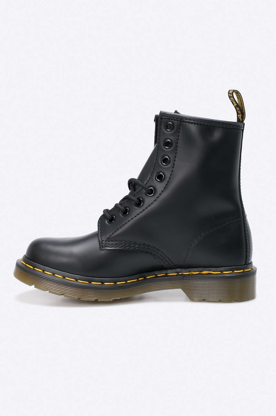 Dr Martens - Čižmy <p>Zvršok: Prírodná koža Vnútro: Textil, Prírodná koža Podrážka: Syntetická látka</p>