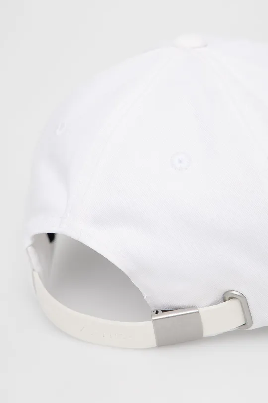 Armani Exchange czapka biały