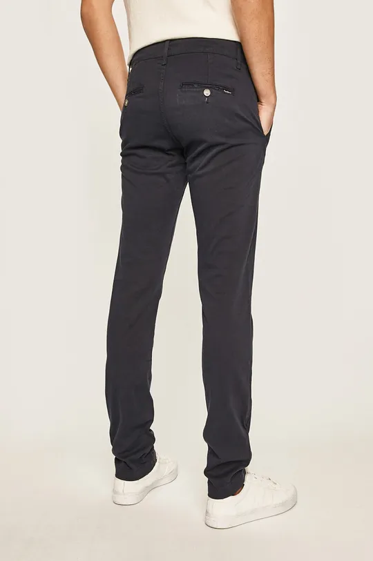 Pepe Jeans - Spodnie Charly Materiał zasadniczy: 98 % Bawełna, 2 % Elastan, Podszewka kieszeni: 35 % Bawełna, 65 % Poliester