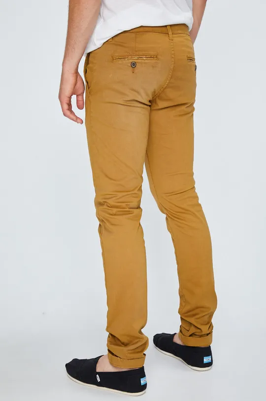 Pepe Jeans - Spodnie Charly Materiał zasadniczy: 98 % Bawełna, 2 % Elastan, Podszewka kieszeni: 35 % Bawełna, 65 % Poliester