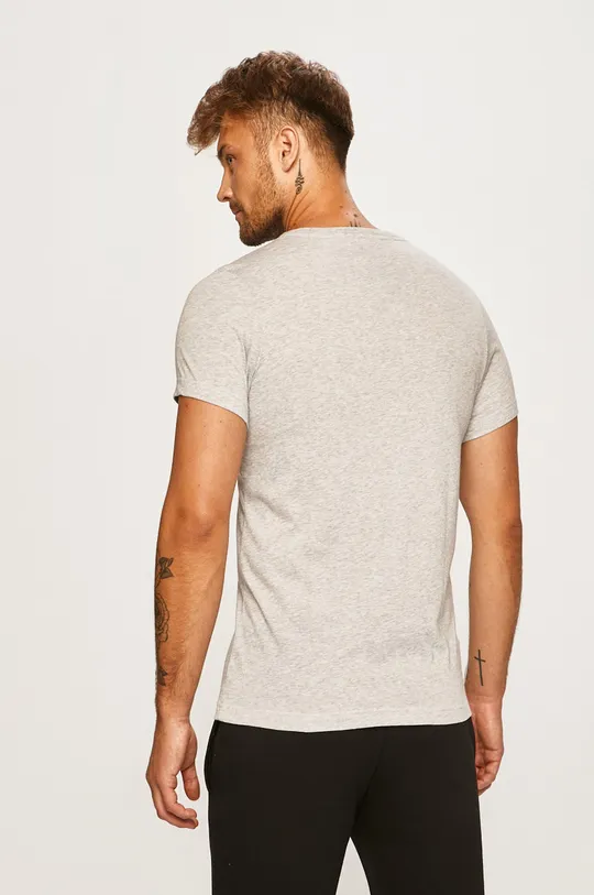 Lacoste - Pánske tričko  Úprava : 50% Bavlna, 50% Polyester