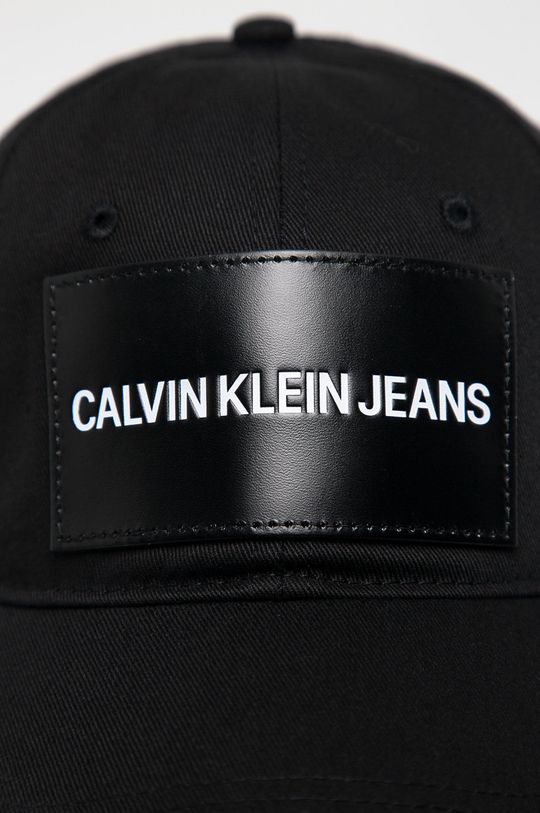 Calvin Klein Jeans - Čepice Hlavní materiál: 100% Bavlna Ozdobné prvky: 100% Přírodní kůže