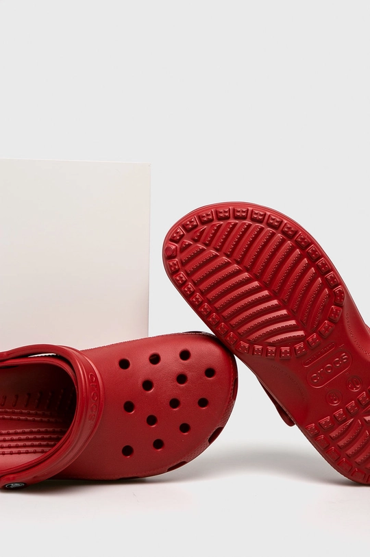 red Crocs sliders