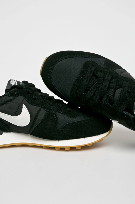 чёрный Nike Sportswear - Кроссовки WMNS Internationalist