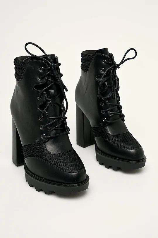 Truffle Collection - Členkové topánky čierna