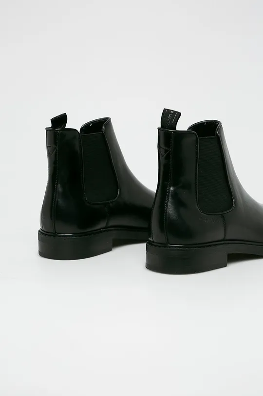 Calvin Klein - Високі черевики  Халяви: Натуральна шкіра Внутрішня частина: Синтетичний матеріал, Натуральна шкіра Підошва: Синтетичний матеріал