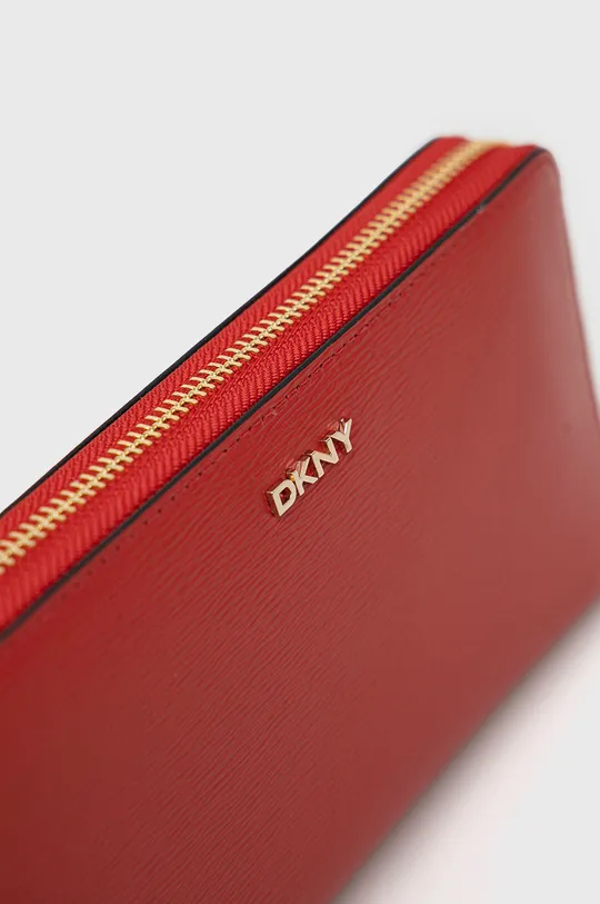 DKNY Δερμάτινο πορτοφόλι  Φόδρα: 100% Πολυεστέρας Κύριο υλικό: 100% Φυσικό δέρμα