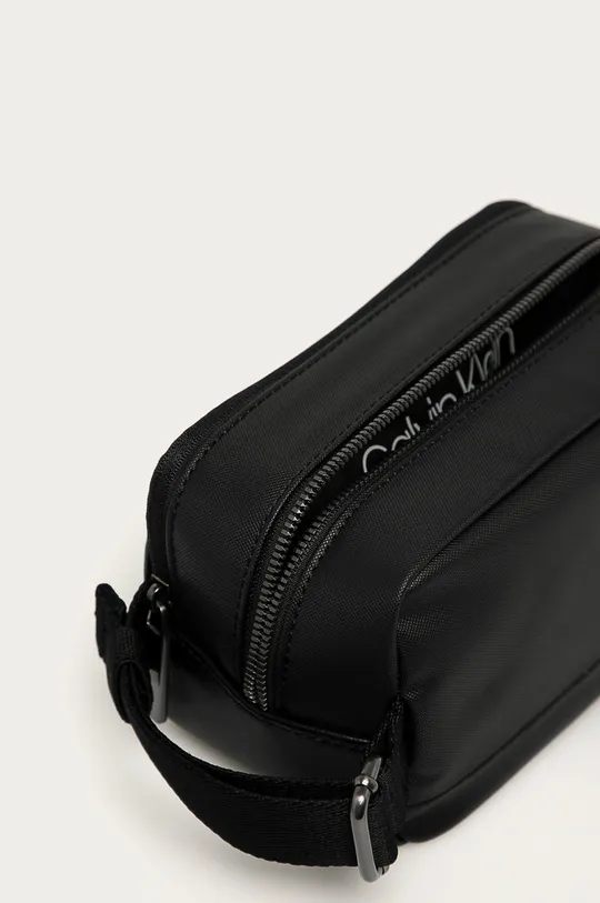 fekete Calvin Klein - Kozmetikai táska