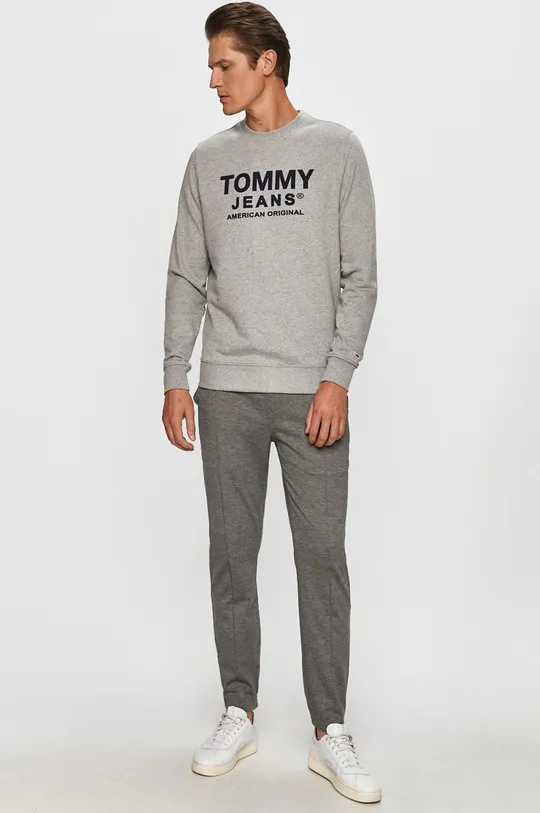 Tommy Jeans - Bavlnená mikina sivá
