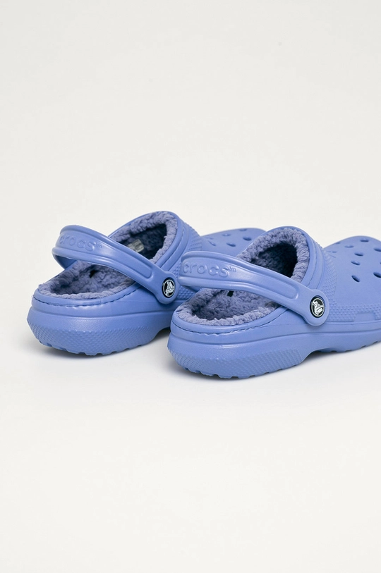 Crocs - Šľapky Classic Lined Clog  Zvršok: Syntetická látka Vnútro: Textil Podrážka: Syntetická látka