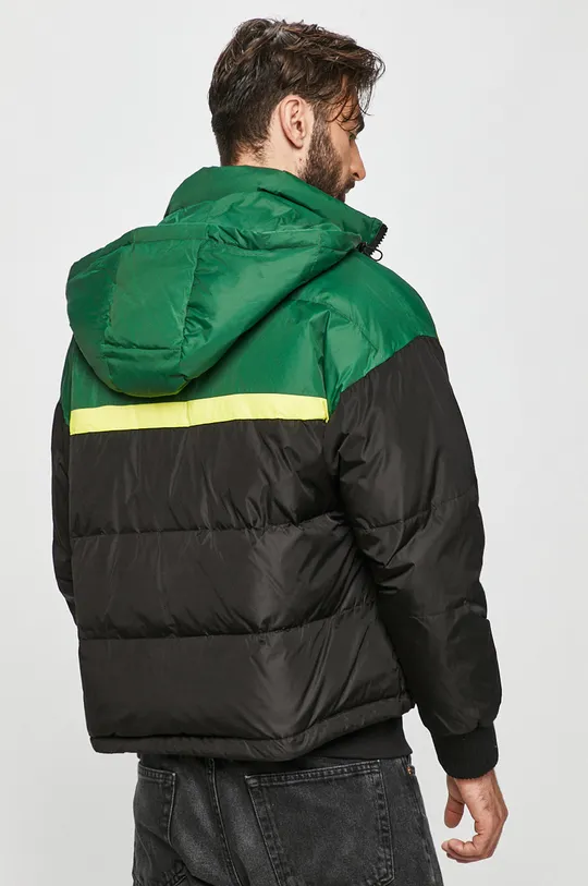 Iceberg - Пуховая куртка  Подкладка: 100% Полиэстер Наполнитель: 20% Перья, 80% Пух Основной материал: 100% Нейлон