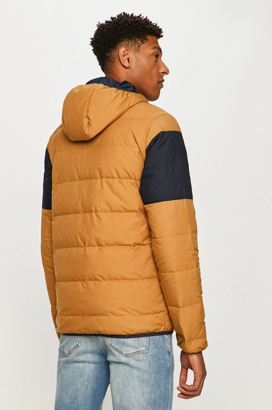 Jack Wolfskin - Páperová bunda  Podšívka: 100% Polyester Výplň: 10% Páperie, 90% Kačacie páperie Základná látka: 67% Bavlna, 33% Polyester