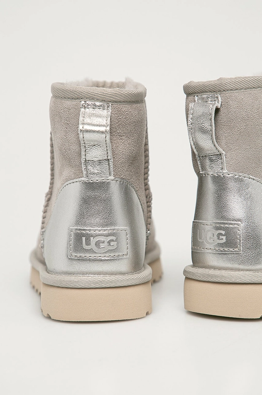 UGG - Шкіряні чоботи Classic Mimi II  Халяви: Замша Внутрішня частина: Вовна Підошва: Синтетичний матеріал