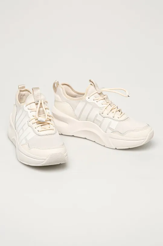 UGG - Παπούτσια La Daze λευκό