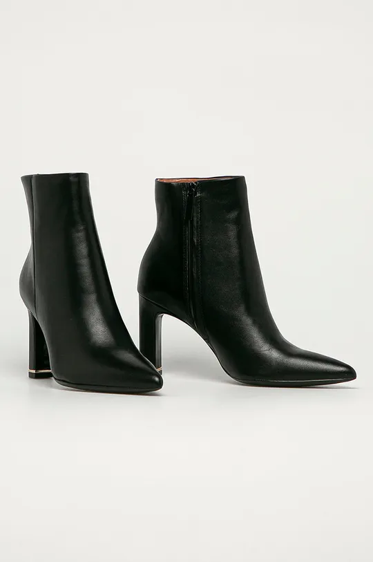 Calvin Klein - Kožené členkové topánky čierna