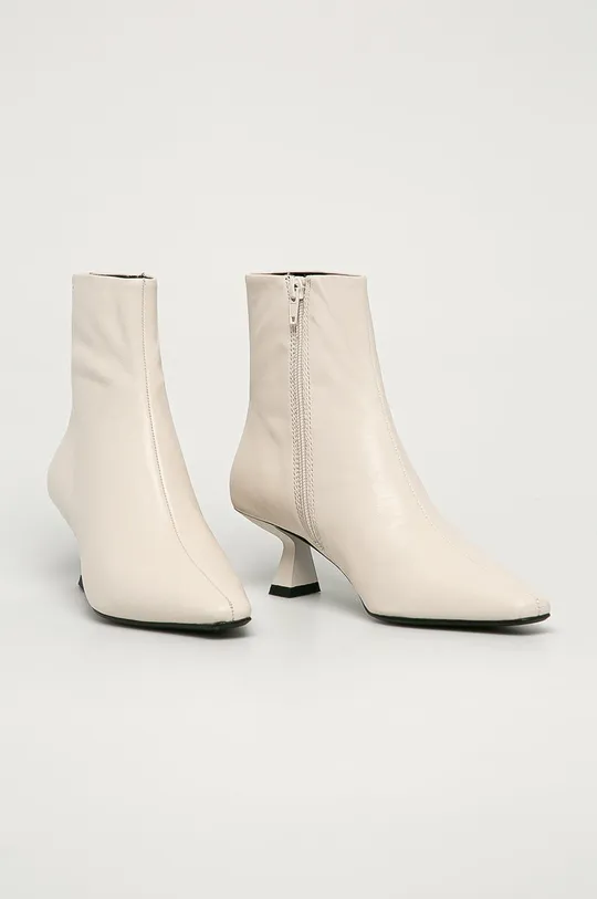 Vagabond Shoemakers - Kožené členkové topánky Lissie biela