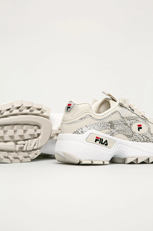 Fila - Topánky Formation A  Zvršok: Textil, Prírodná koža Vnútro: Textil Podrážka: Syntetická látka