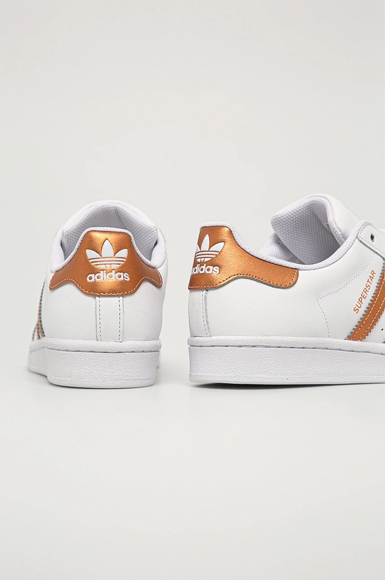 Kožne tenisice adidas Originals Superstar  Vanjski dio: Sintetički materijal, Prirodna koža Unutrašnji dio: Tekstilni materijal Potplat: Sintetički materijal