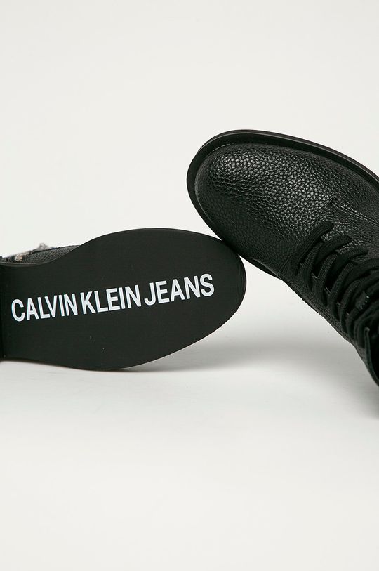 černá Calvin Klein Jeans - Farmářky