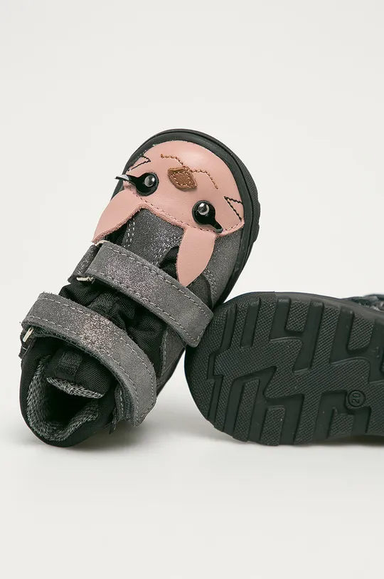 Mrugała - Дитячі черевики  Халяви: Натуральна шкіра Внутрішня частина: Натуральна шкіра Підошва: Синтетичний матеріал