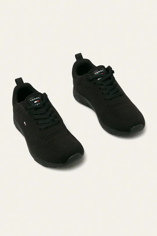 Tommy Hilfiger čevlji črna