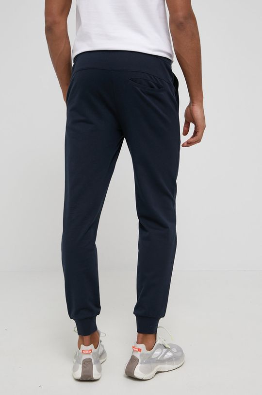 EA7 Emporio Armani pantaloni <p> 
Materialul de baza: 100% Bumbac 
Banda elastica: 97% Bumbac, 3% Elastan</p>