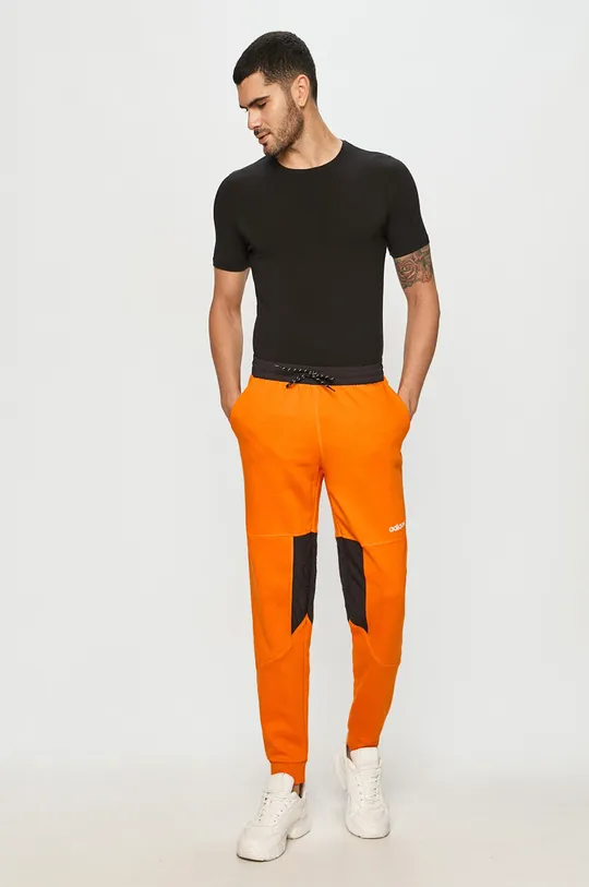 adidas Originals - Spodnie GD5593 pomarańczowy