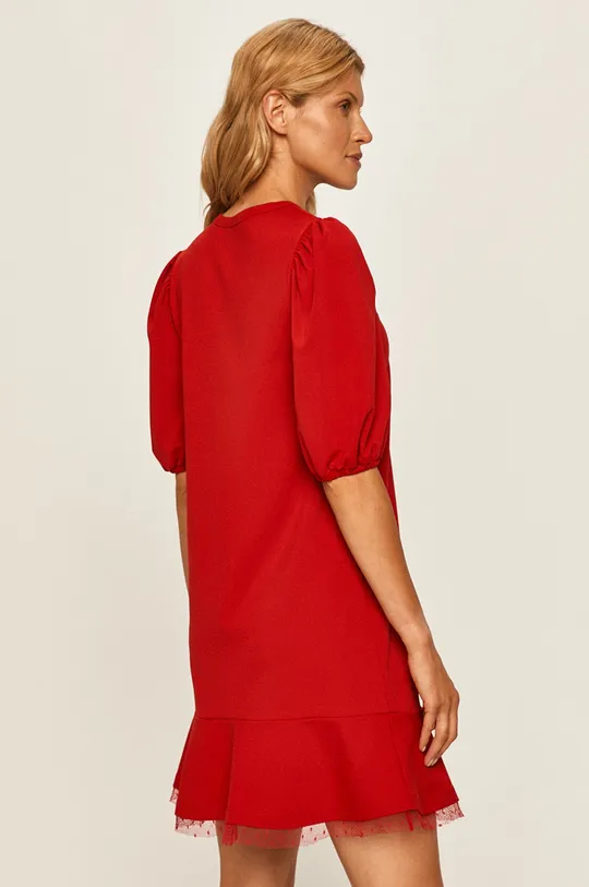 Red Valentino - Платье  Основной материал: 3% Эластан, 33% Полиамид, 64% Вискоза Отделка: 100% Полиамид