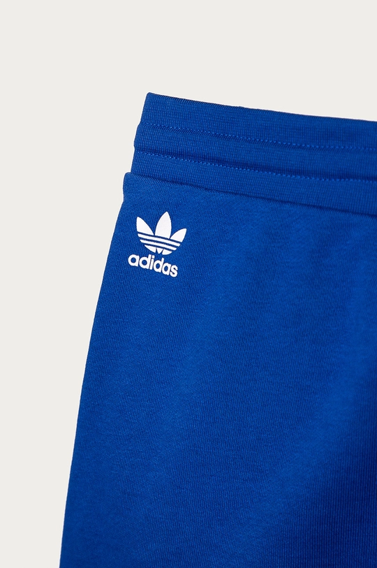 adidas Originals - Detské krátke nohavice 128-170 cm GD2694  Základná látka: 70% Bavlna, 30% Recyklovaný polyester  Elastická manžeta: 95% Bavlna, 5% Elastan