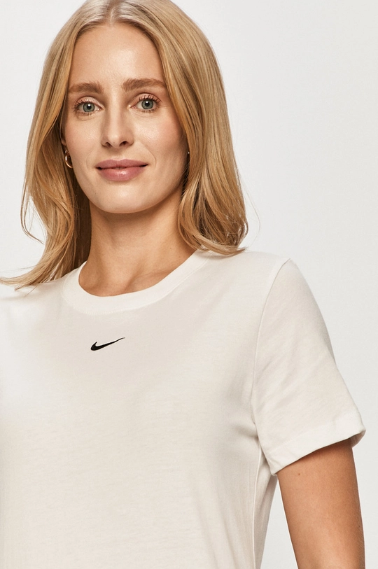 bela T-shirt Nike Sportswear