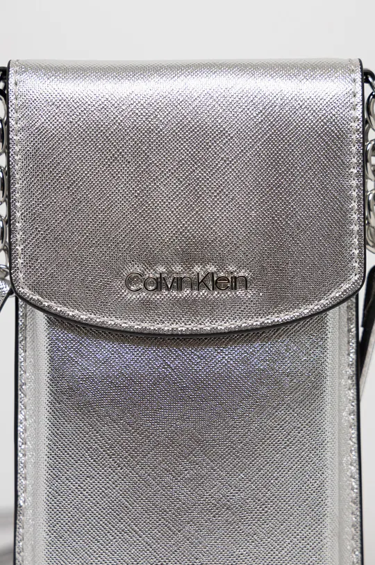 Puzdro na mobil Calvin Klein strieborná