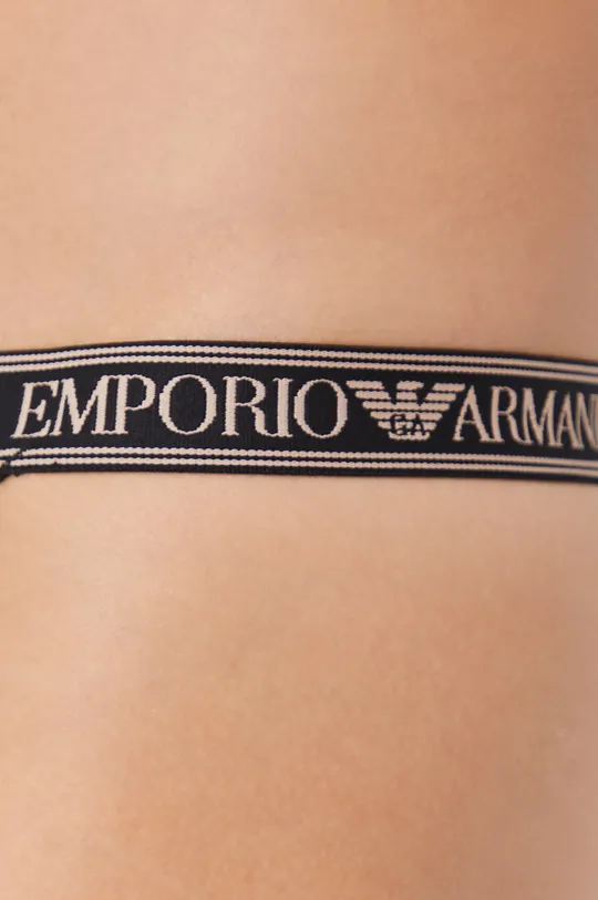 Стринги Emporio Armani Underwear  Основной материал: 95% Хлопок, 5% Эластан Подкладка: 95% Хлопок, 5% Эластан Резинка: 10% Эластан, 90% Полиэстер