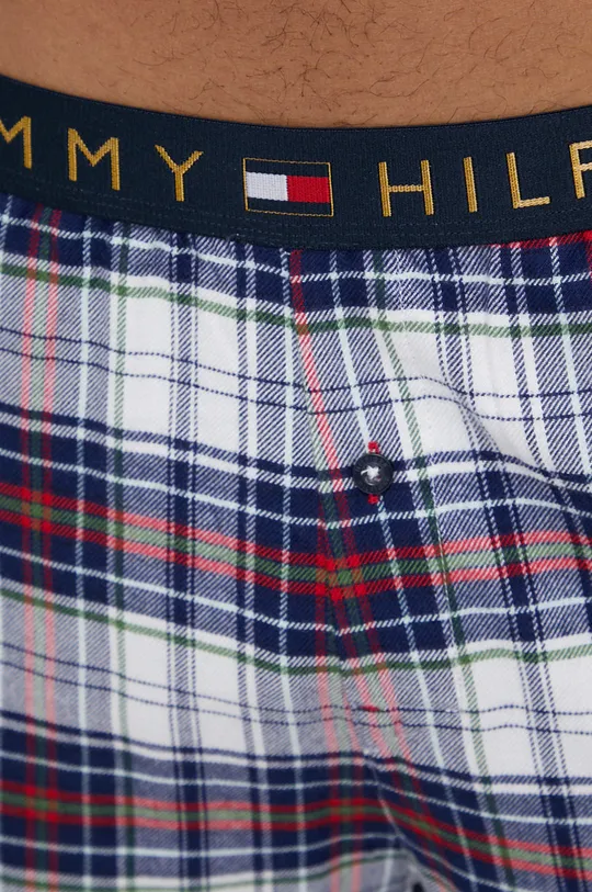 Пижамные брюки Tommy Hilfiger  Основной материал: 35% Полиэстер, 65% Вискоза Лента: 29% Полиамид, 71% Полиэстер