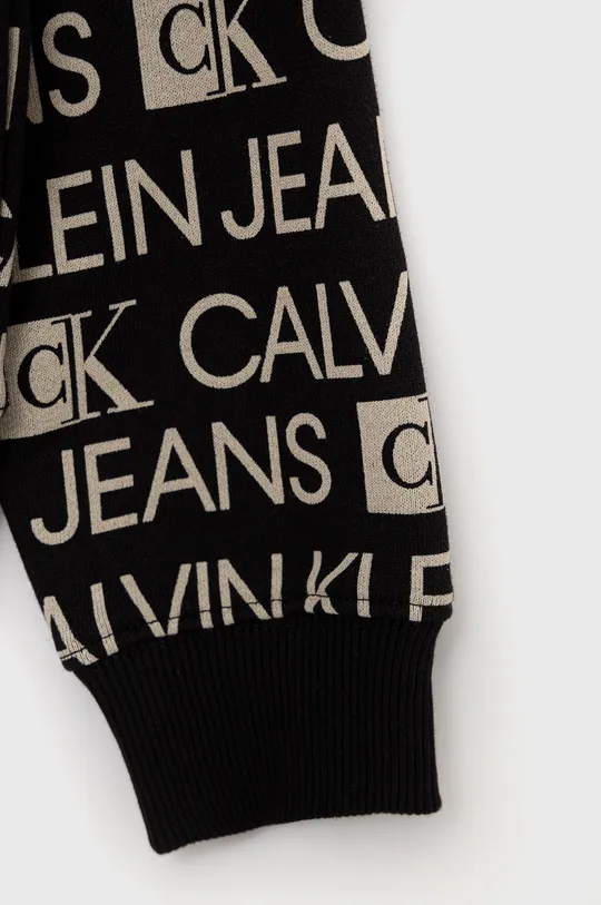 Детская хлопковая кофта Calvin Klein Jeans  Основной материал: 100% Хлопок Резинка: 98% Хлопок, 2% Эластан