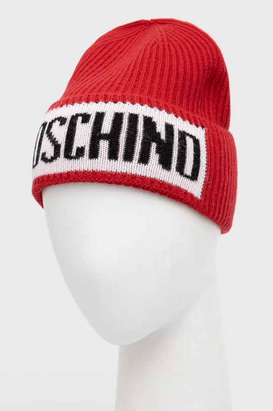 Kapa s dodatkom vune Moschino crvena